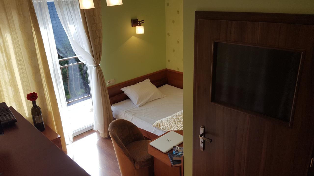Gosciniec Kukle Bed and Breakfast Eksteriør billede